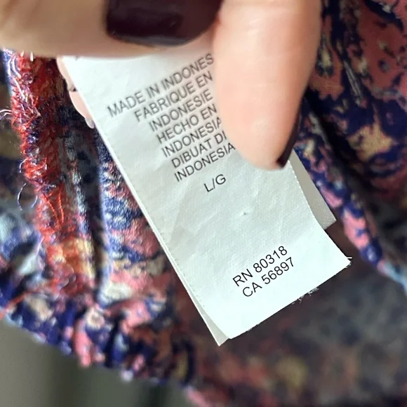 Boho Tapestry Print Peasant Blouse - Picture 6 of 11